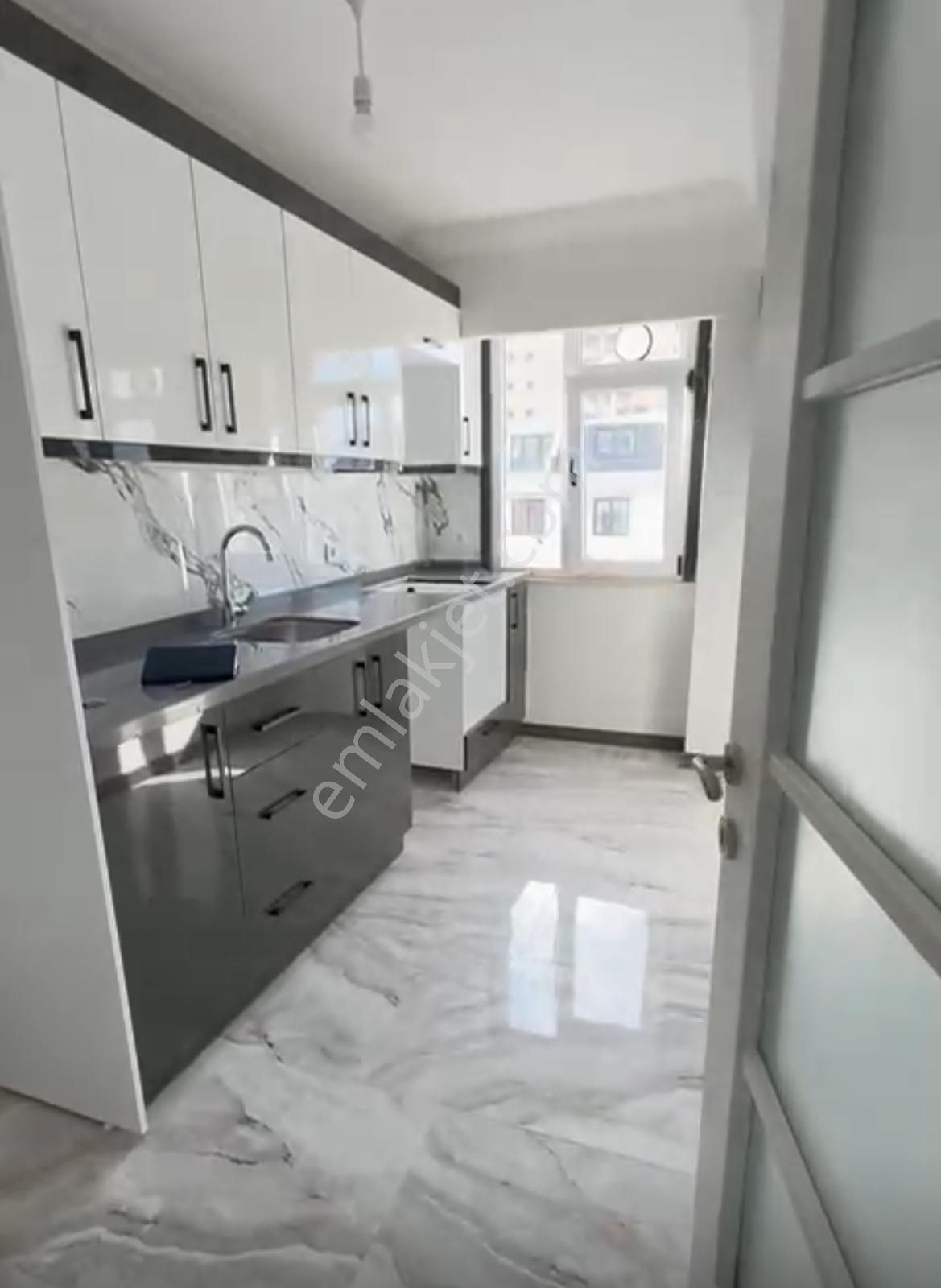 Pendik Batı Mahallesinde 6+1 Satılık Dubleks Daire - Görsel 6