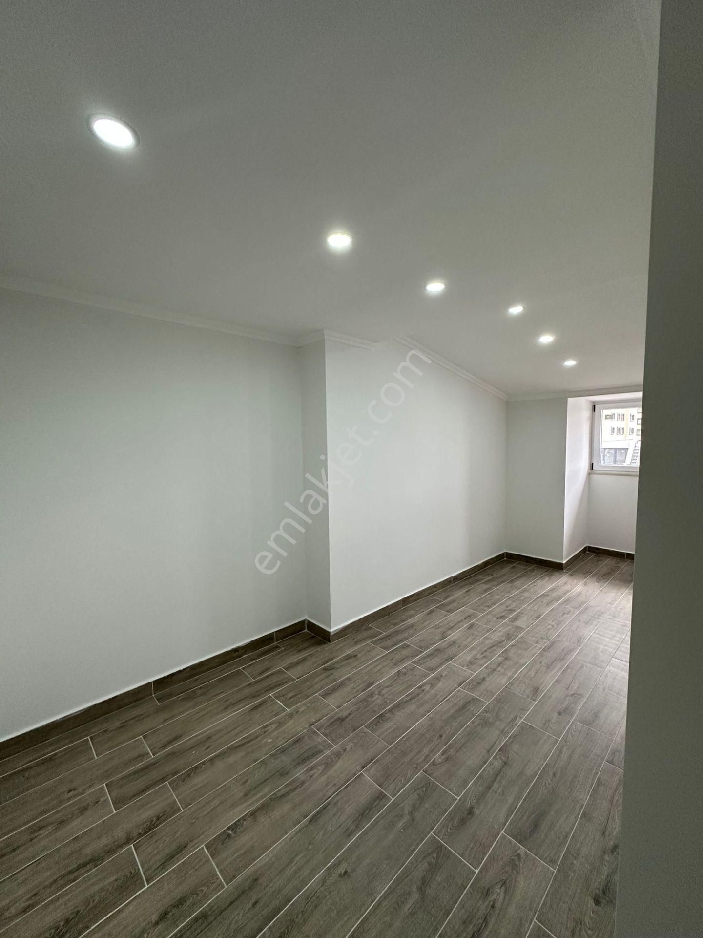 Pendik Batı Mahallesinde 6+1 Satılık Dubleks Daire - Görsel 14