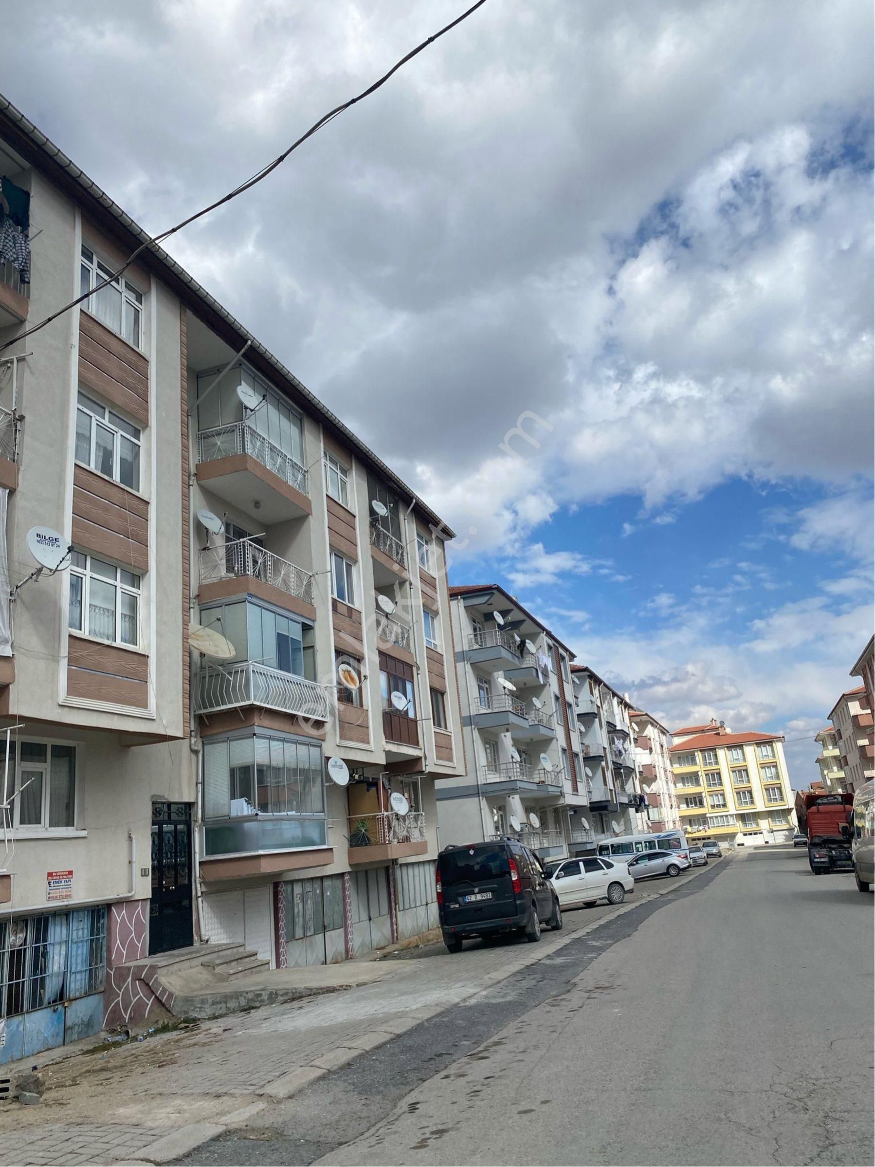 Akşehir İstasyon Satılık Daire Dinamikten İstasyon Yolunda Satlık Daire