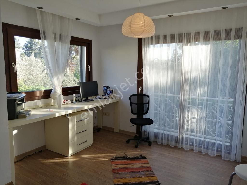 Alaçatı Gayrimenkulden Alaçatı Merkeze Ve Çamlıkyola Yakın Satılık Villa - Görsel 5