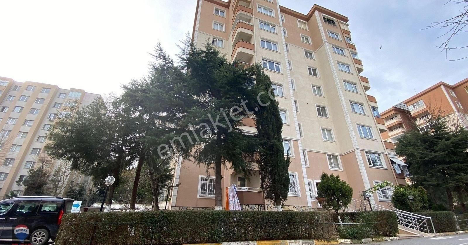 Pendik Yenişehir Satılık Daire Kurtköy Yenişehir Petekçiler Sitesinde 3+1 Satılık Daire