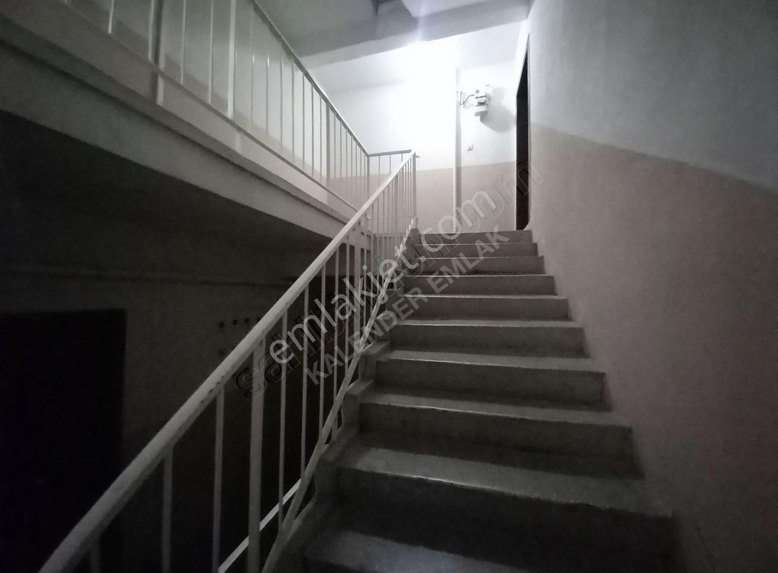 Sincan Mareşal Çakmak Mah. 2+1 1.kat Ön Cephe Daire