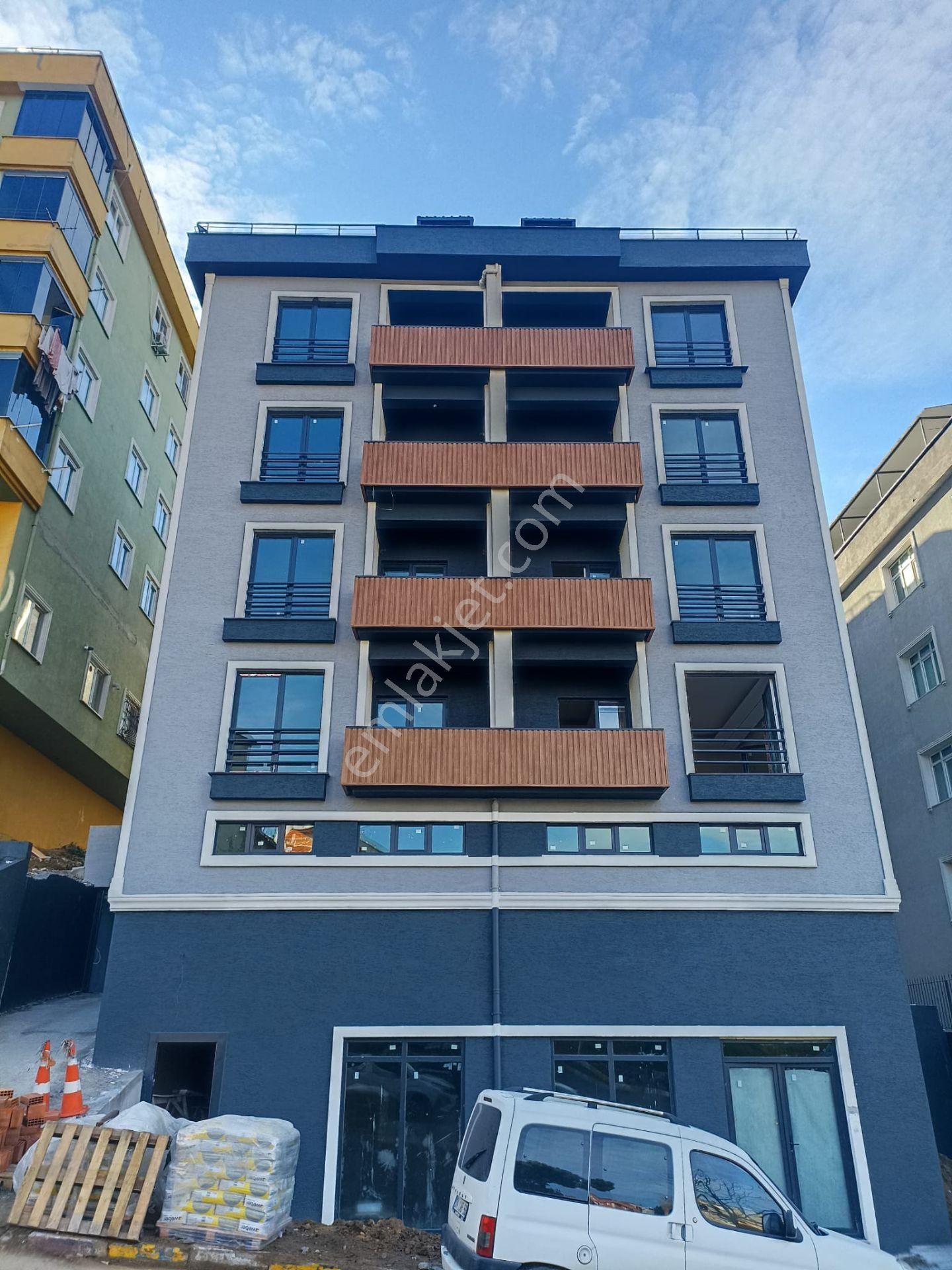 Pendik Dumlupınar Satılık Daire Pendik Dumlupınar Mah. 4+1 Satılık Dubleks Daire