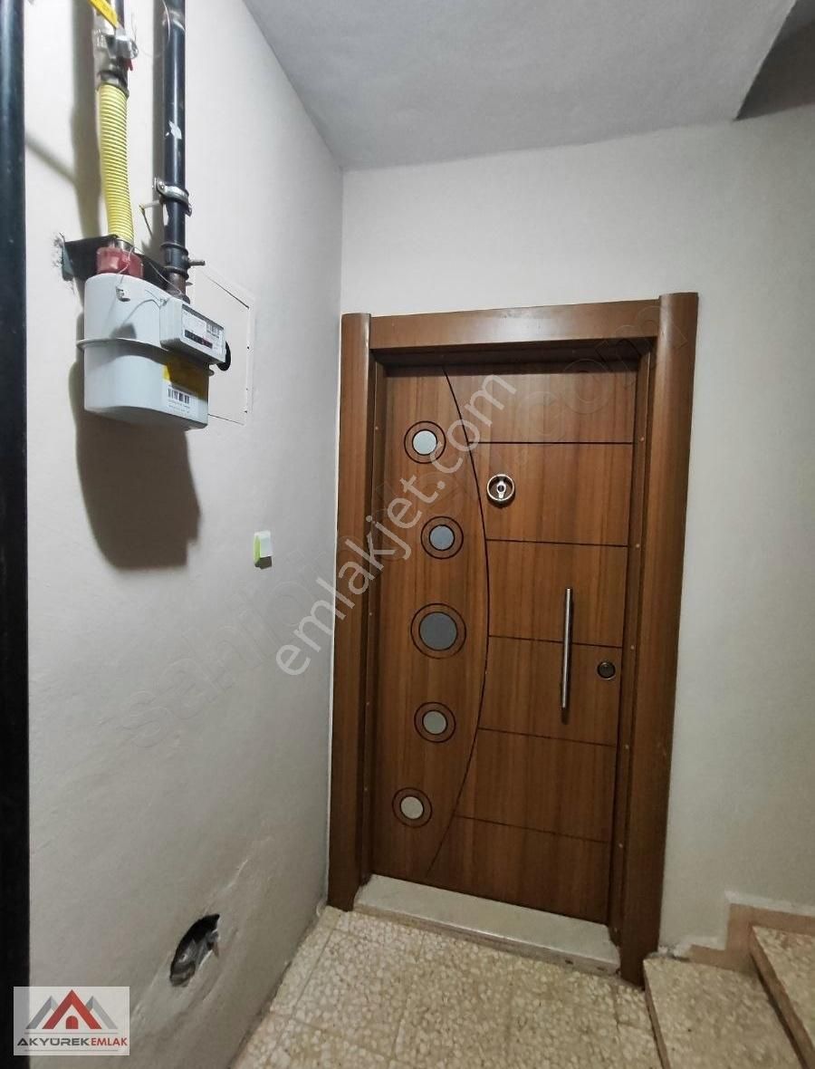 Mezitli Merkez Kiralık Daire Akyürek Ten Caddeye 50 Mt Mesafede Doğalgazlı Müstakil 2.kat