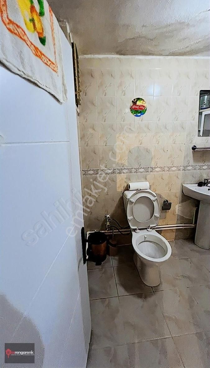 Beyoğlu Küçük Piyale Satılık Daire 7480 Rengarenk Ten Kelepir 2+1 Giriş Kat 90m2 Genç Daire