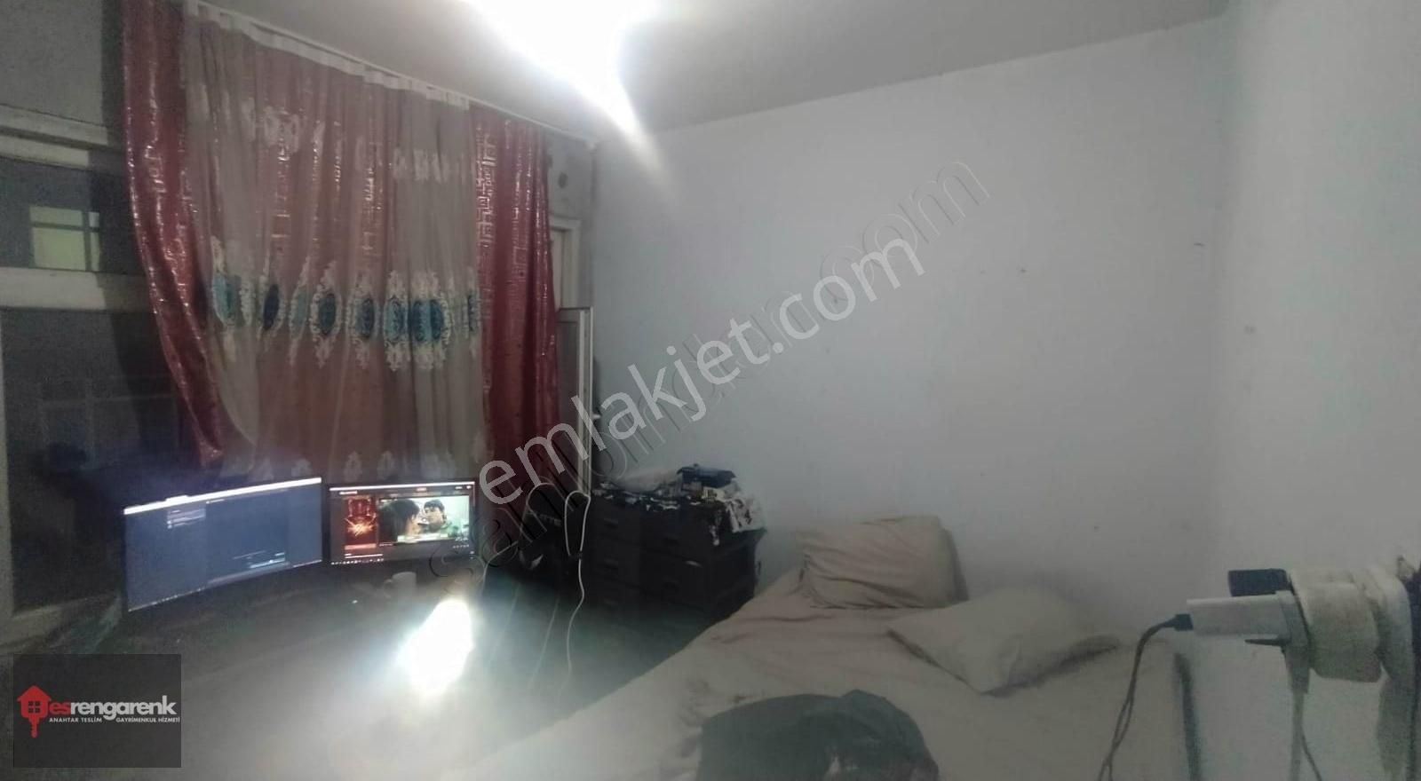 Fatih Nişanca Satılık Daire 7253 Rengarenk Aksarayda Fırsat Ara Kat Daire 2 Oda 1 Salon 80m2