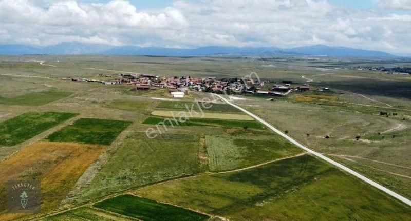 Başmakçı Küllüce Köyü Satılık Konut İmarlı Afyon Başmakçı Küllüce'de 442 M2 Arsa Fırsatı