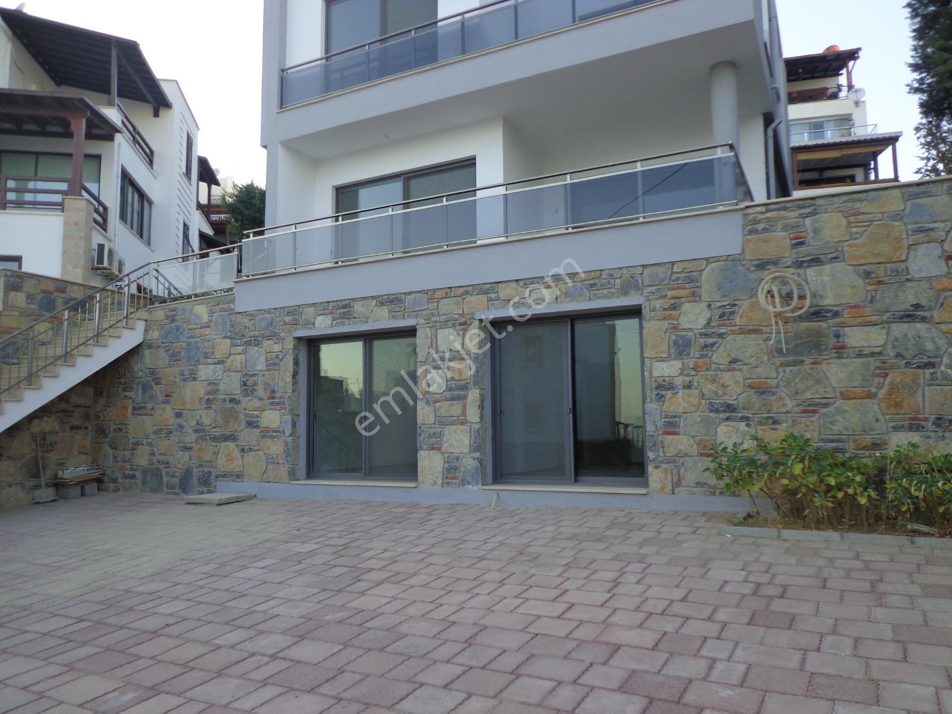 Bodrum Gümbet Satılık Daire Bodrum, Asarlıkda, Denize 150m, Lüks 3+1 Dubleks Daire