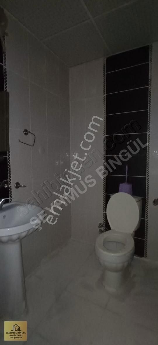 Artuklu 13 Mart Kiralık Daire Valilik Civarında Merkezi Lokasyonda 2+1