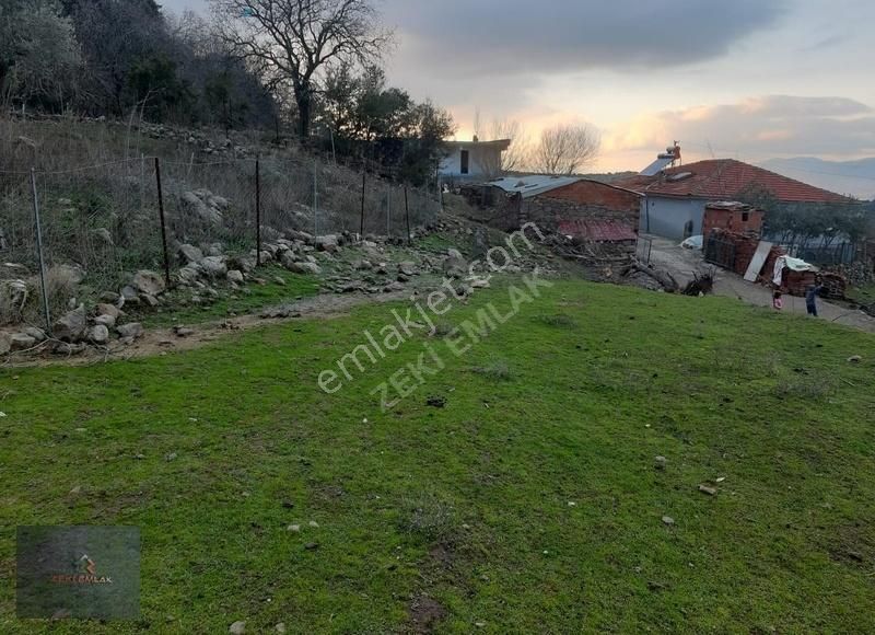 Yunusemre Akgedik Satılık Konut İmarlı Zeki Emlak'tan Yunusemre Akgedik'de 248 M² Satılık Arsa