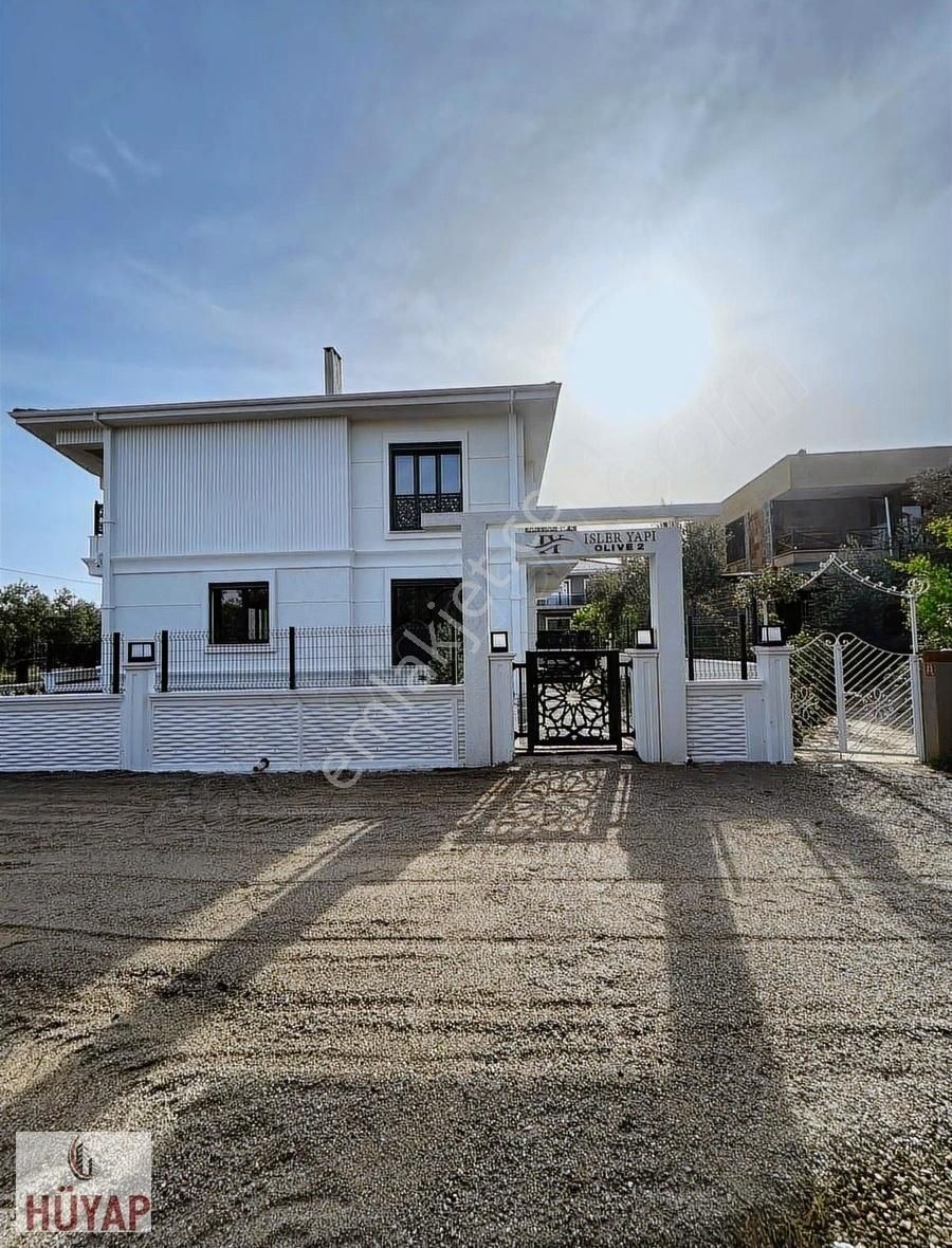 Edremit Zeytinli Satılık Villa Edremit Zeytinli Mahallesinde Satılık Lüks 4+1 Villa