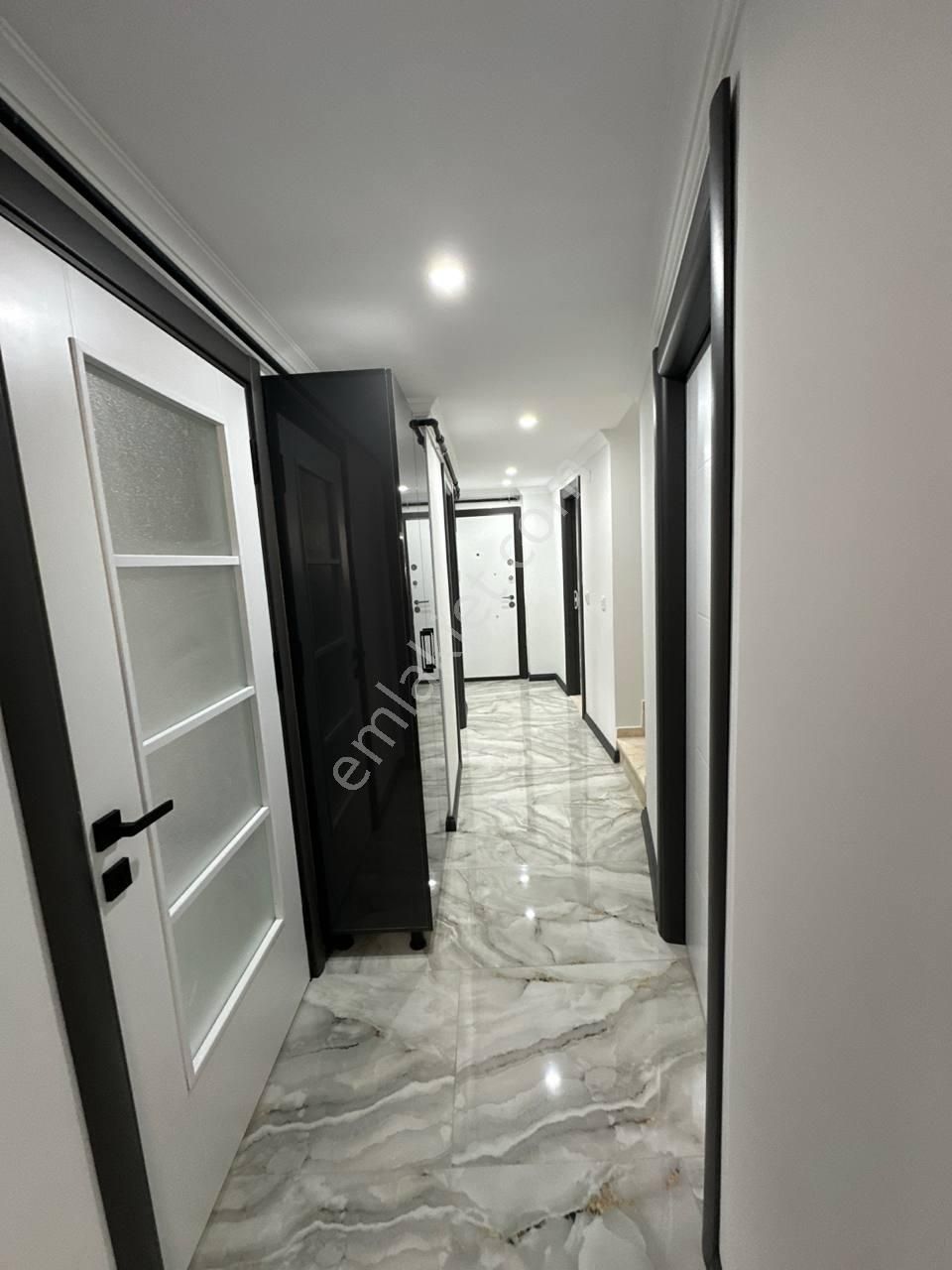 Kartal Hürriyet Mahallesinde Satılık 4+1 Dubleks Daire - Görsel 4