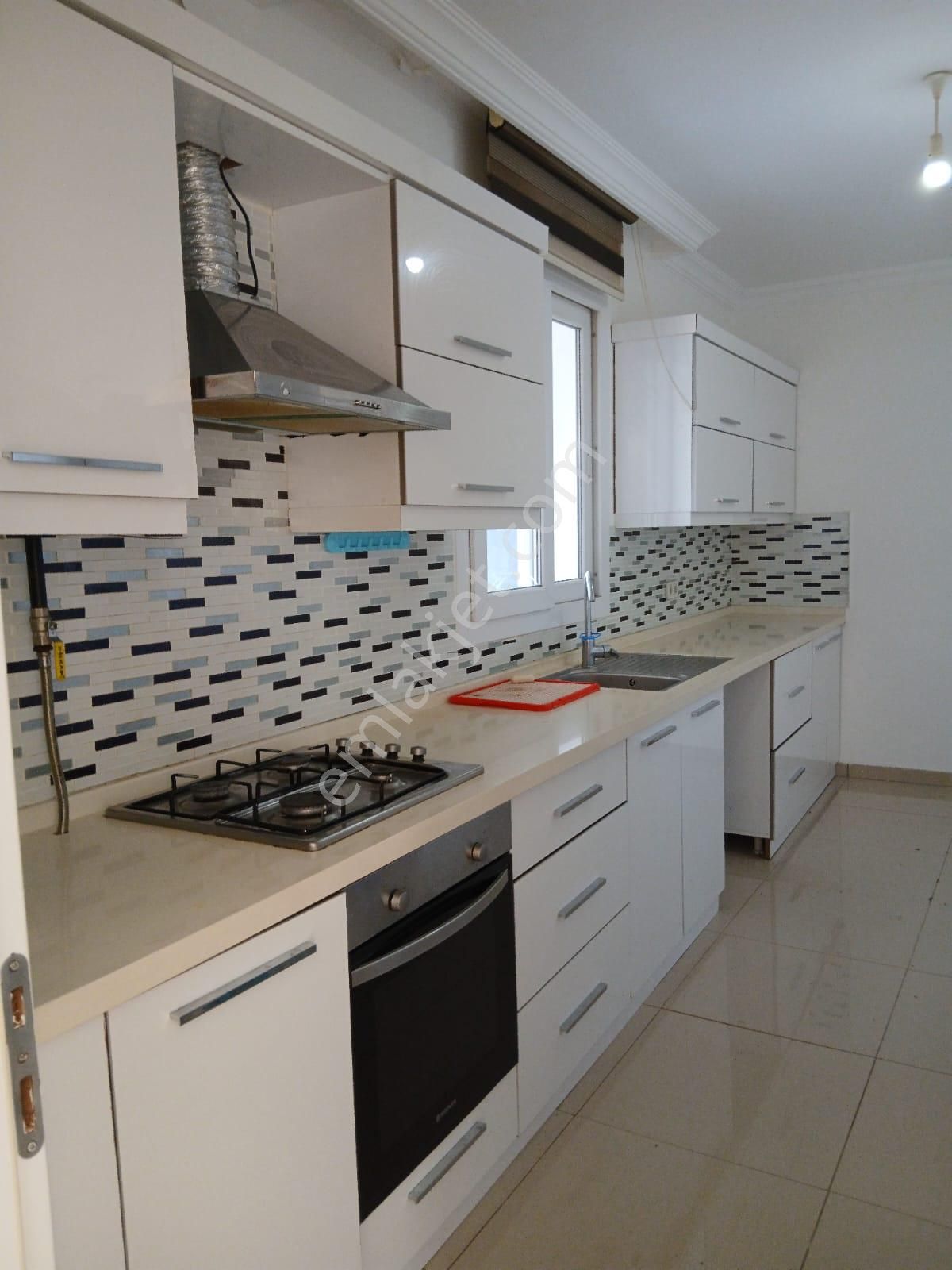 Seferihisar Camikebir Satılık Daire Seferihisar Camikebir Mah Doğalagazlı 3.1.130m2 Fırsat Daire