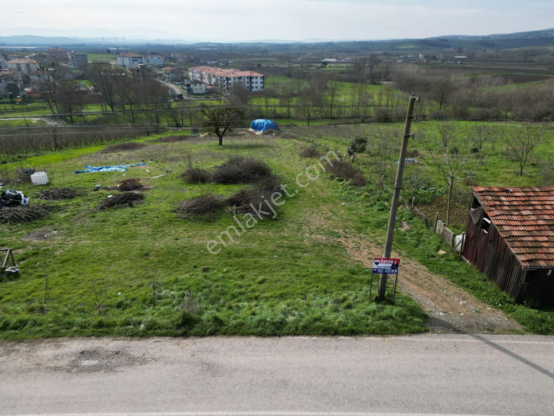 Ferizli Kemalpaşa Satılık Konut+Ticaret Alanı Remax Mavi'den Ferizli Merkezde Cadde Cepheli Ticari+konut İmarlı Arsa