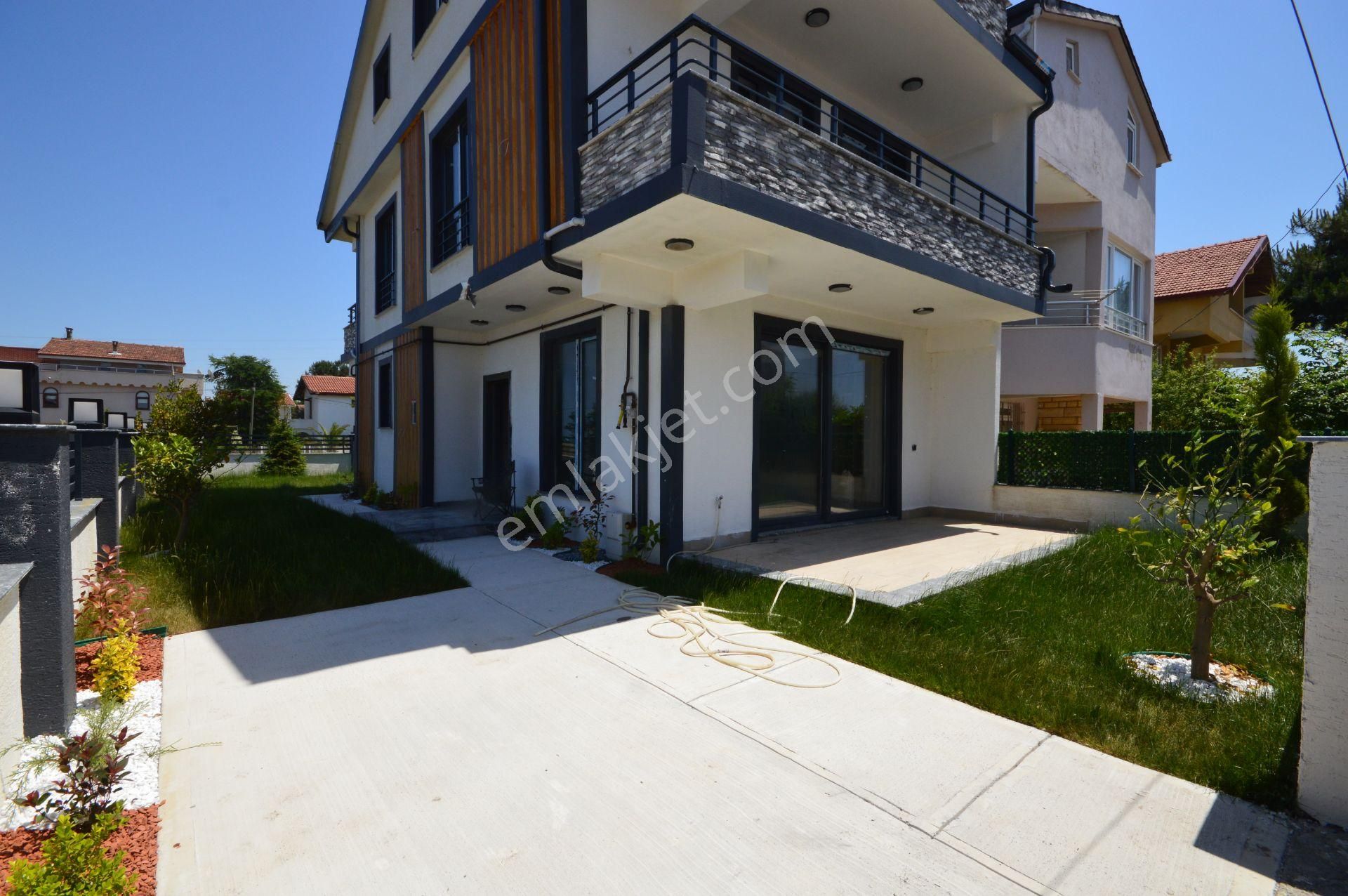 Kocaali De Geniş Bahçe, Lüks Detaylar: İşte Aranızdaki Villa!
