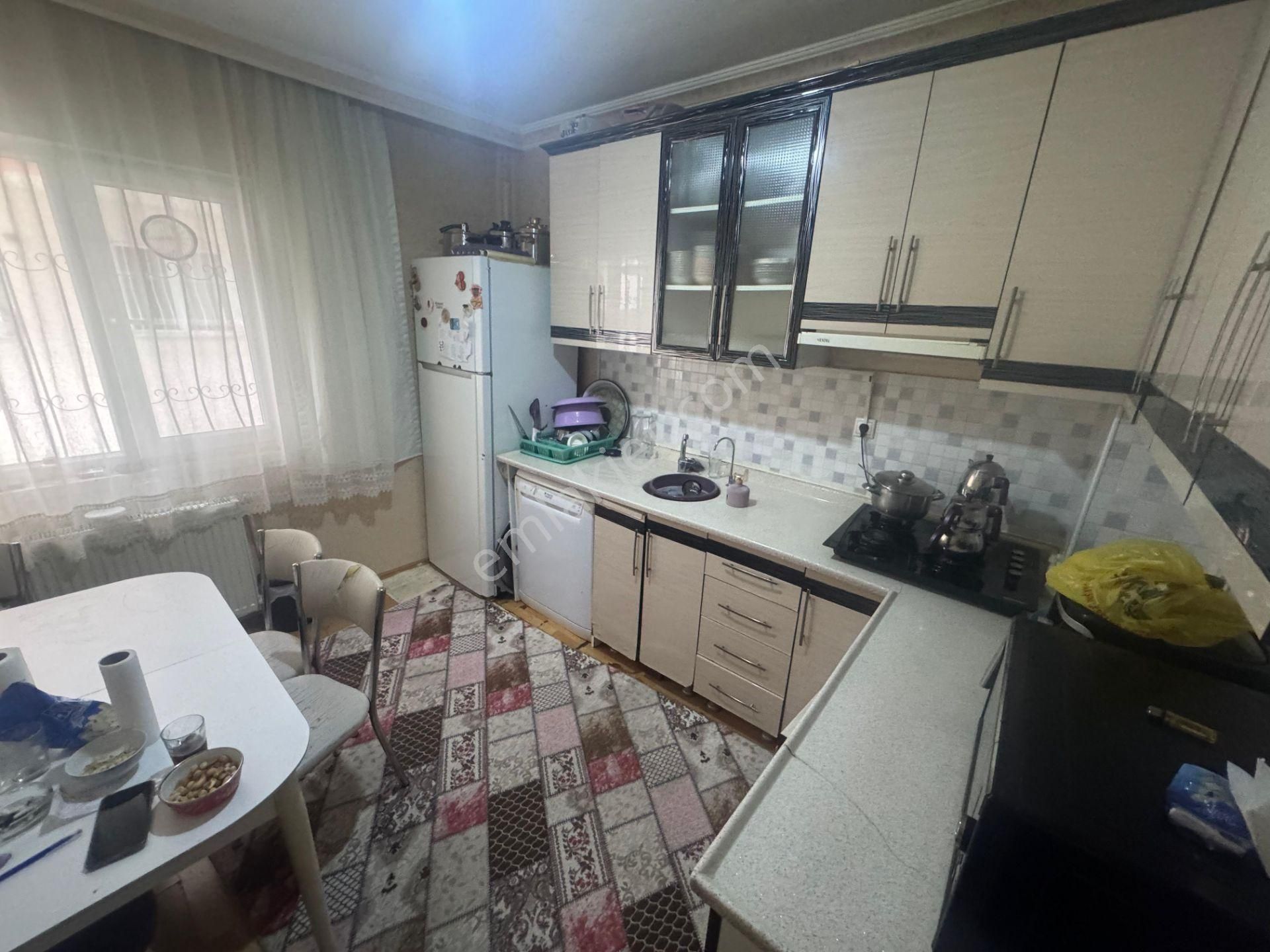 Mareşal Çakmak Mahallesinde 3+1 Bağımsız Yüksek Giriş Satılık Daire
