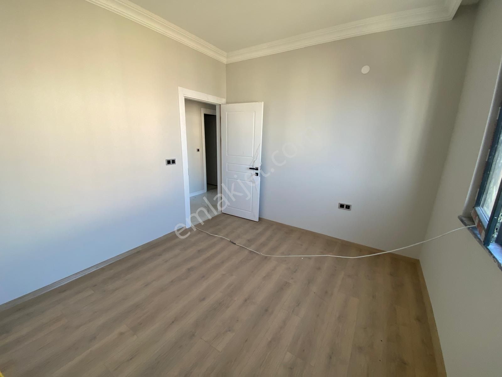 Geniş Kullanışlı Lüx Daire - Görsel 13