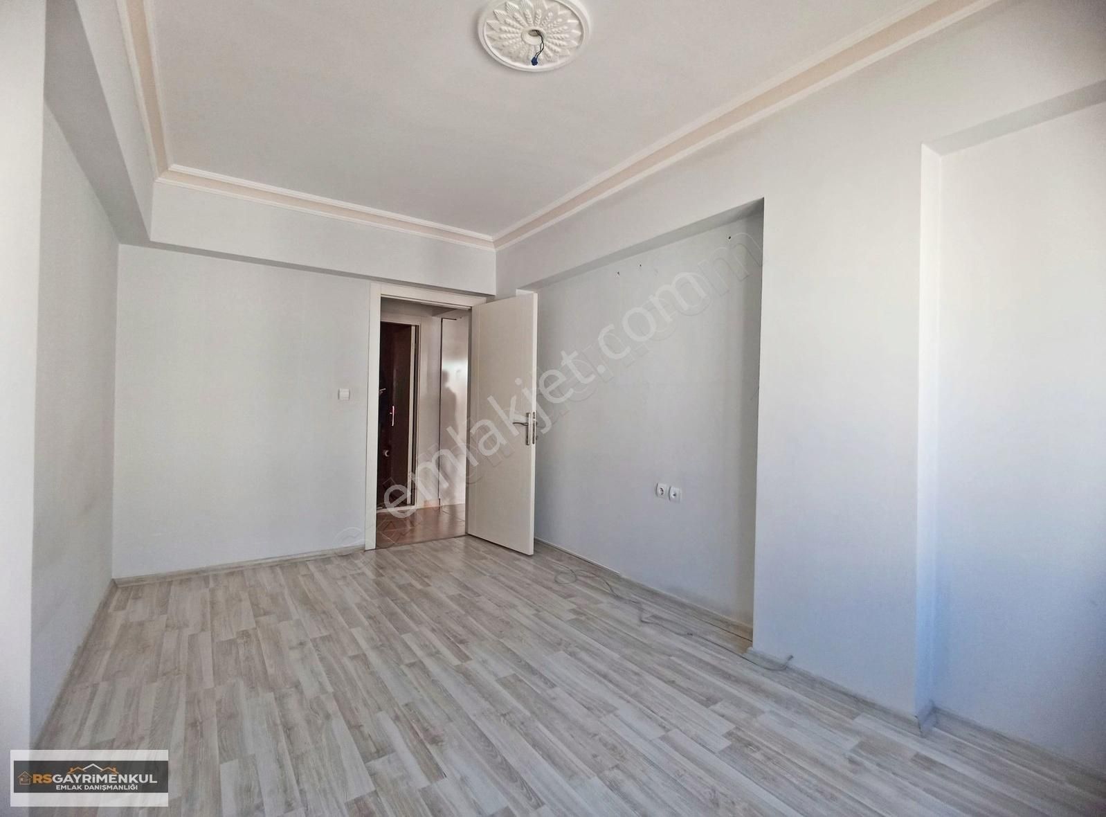 Sincan Fevzi Çakmak Satılık Daire **rs Den Merkezde Masrafsız Yapılı 4+1 150m2 Daire