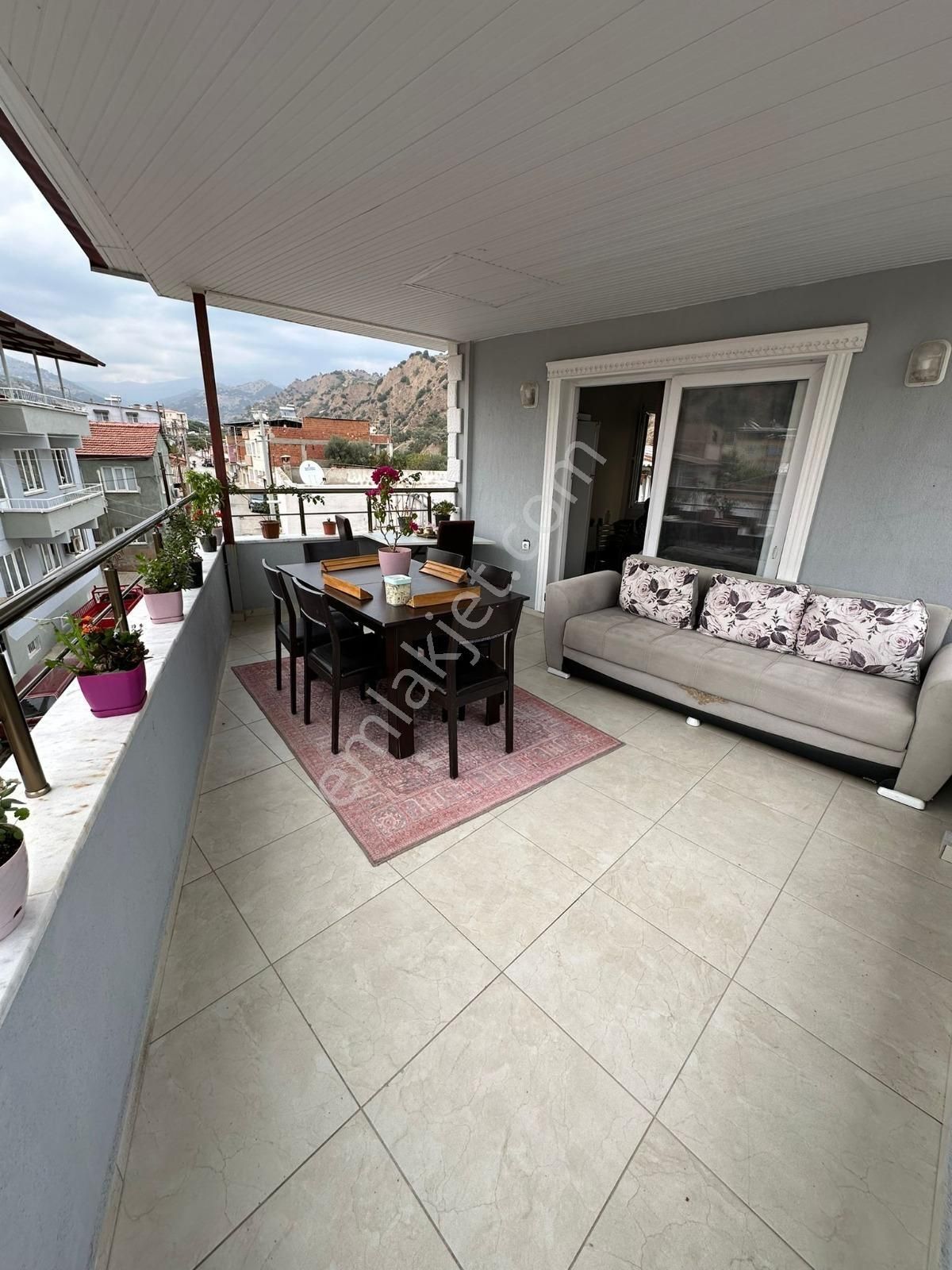 Pınarbaşı Mahallesi'nde Komple Satılık Masrafsız Bina - Görsel 4