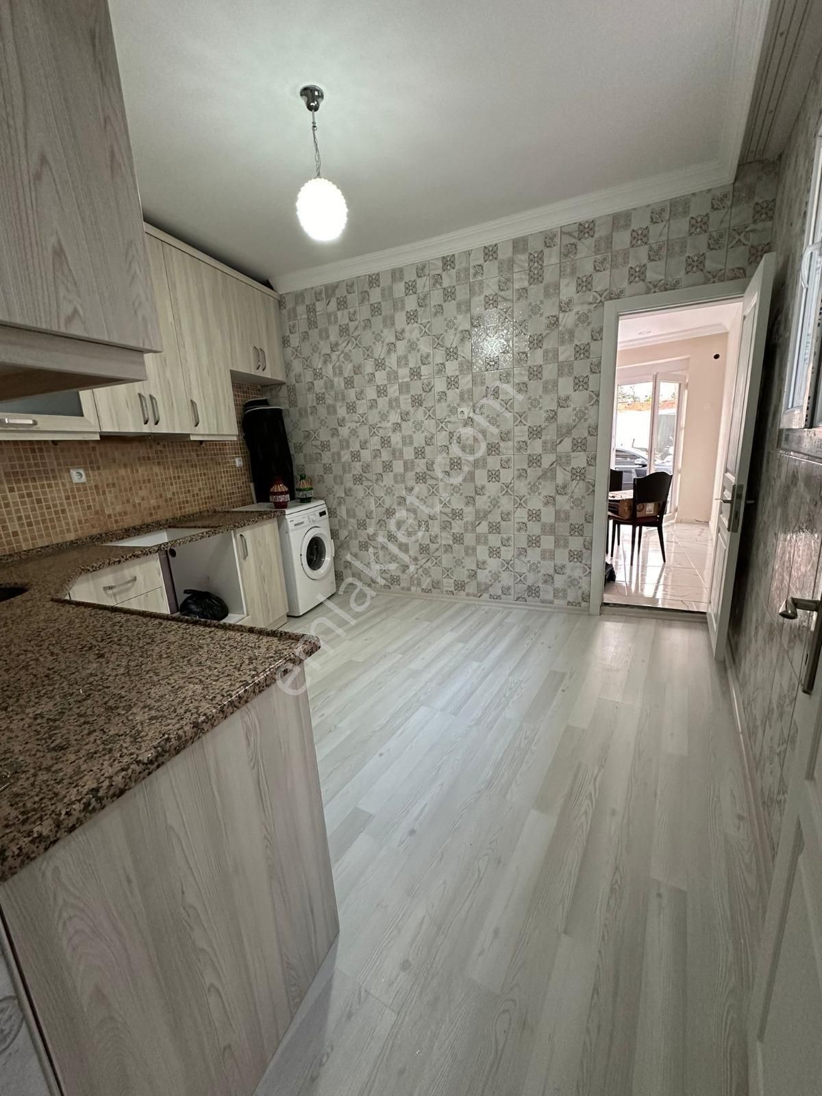 Pınarbaşı Mahallesi'nde Komple Satılık Masrafsız Bina - Görsel 16