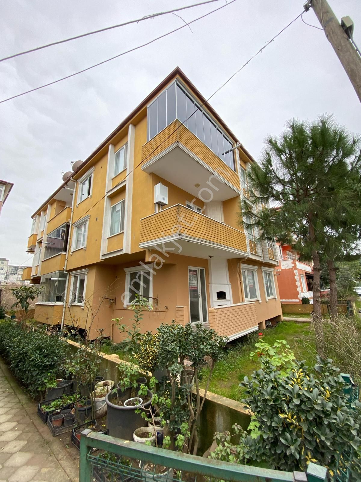 Karasu Yalı Satılık Daire Denize Komşu/1+1 Kombi/ Cam Balkon Daireniz Hazır Acele Edin!