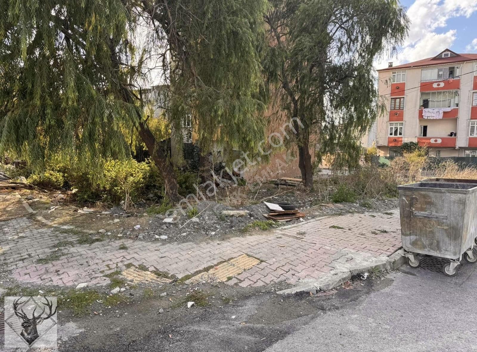 Arnavutköy Mareşal Fevzi Çakmak Satılık Villa İmarlı Taşoluk Metrosuna 100metre Mesafede Cadde Cephe Villa İmarlı Köş