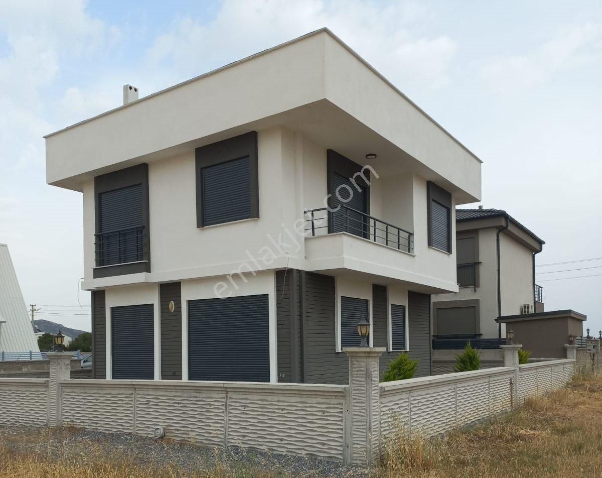 Didim Fevzipaşa Satılık Villa Didim Fevzipaşa'da Satılık 4+1 Tam Müstakil Villa