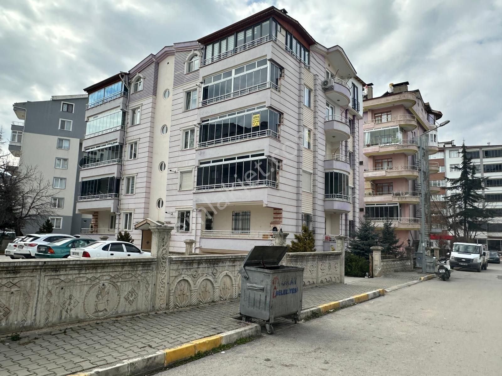 Tokat Merkez Yeşilırmak Satılık Daire Vadi Emlak'tan Yeşilırmak Mahallesinde 3+1 Satılık Daire