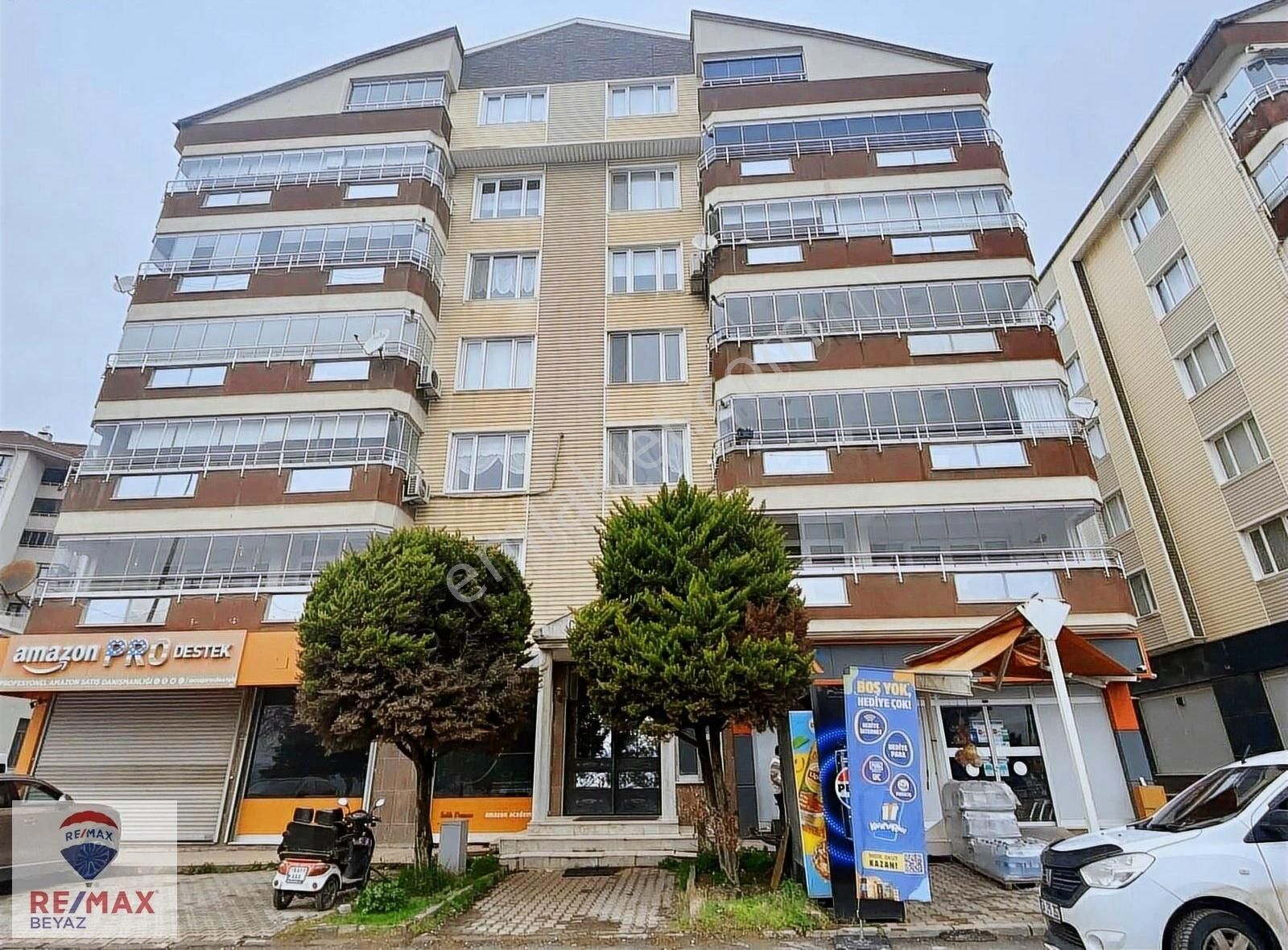 Gemlik Orhaniye Satılık Daire Remax Beyaz Manastır Cadde Üzerinde 3+1 Satılık