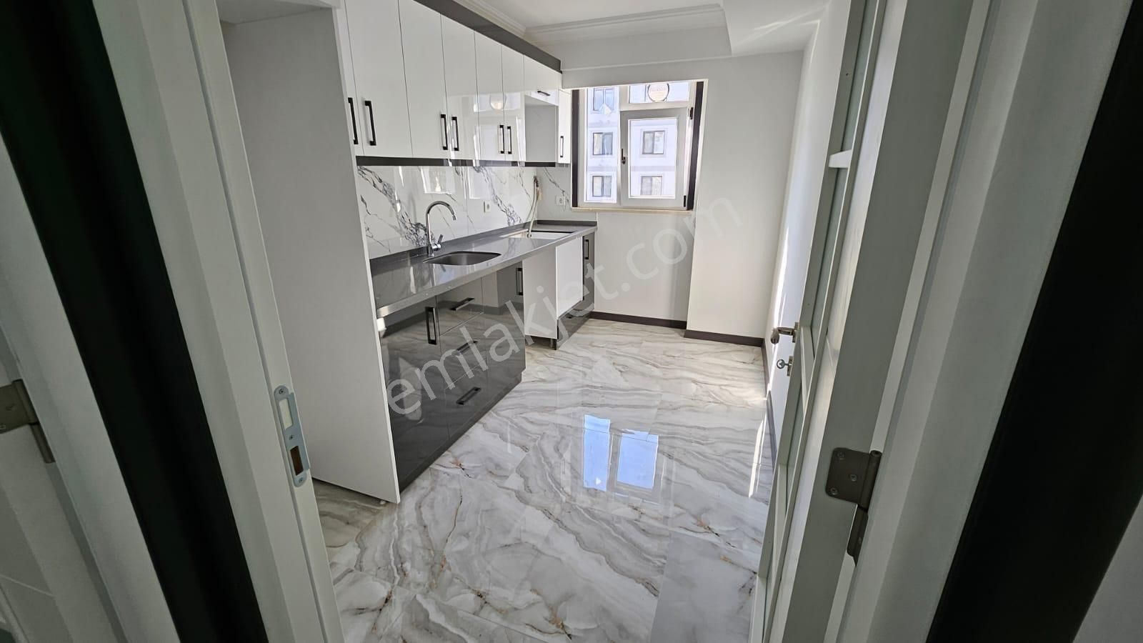 Pendik Batı Mahallesinde 3+1 Satılık Daire - Görsel 19