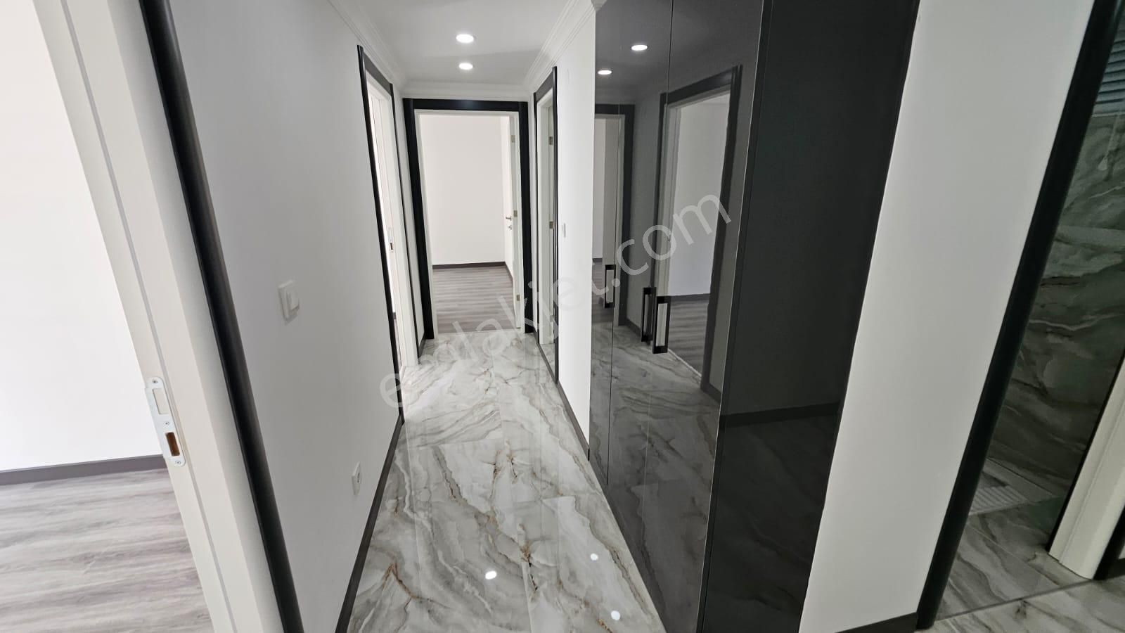 Pendik Batı Mahallesinde 3+1 Satılık Daire - Görsel 16