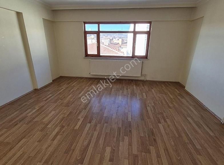 Gölbaşı Gaziosmanpaşa Kiralık Daire Konya Yoluna Yakın 140 M2 Kiralık Daire