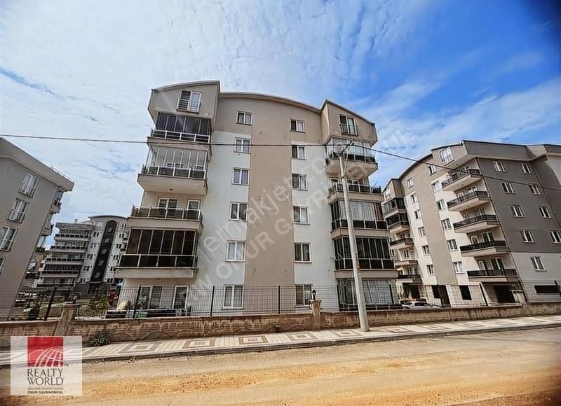 İnegöl Yeni Satılık Daire Onur Yılmazdan Ulutan 2023 Evleri Alanyurt 3+1 Site İçi Daire