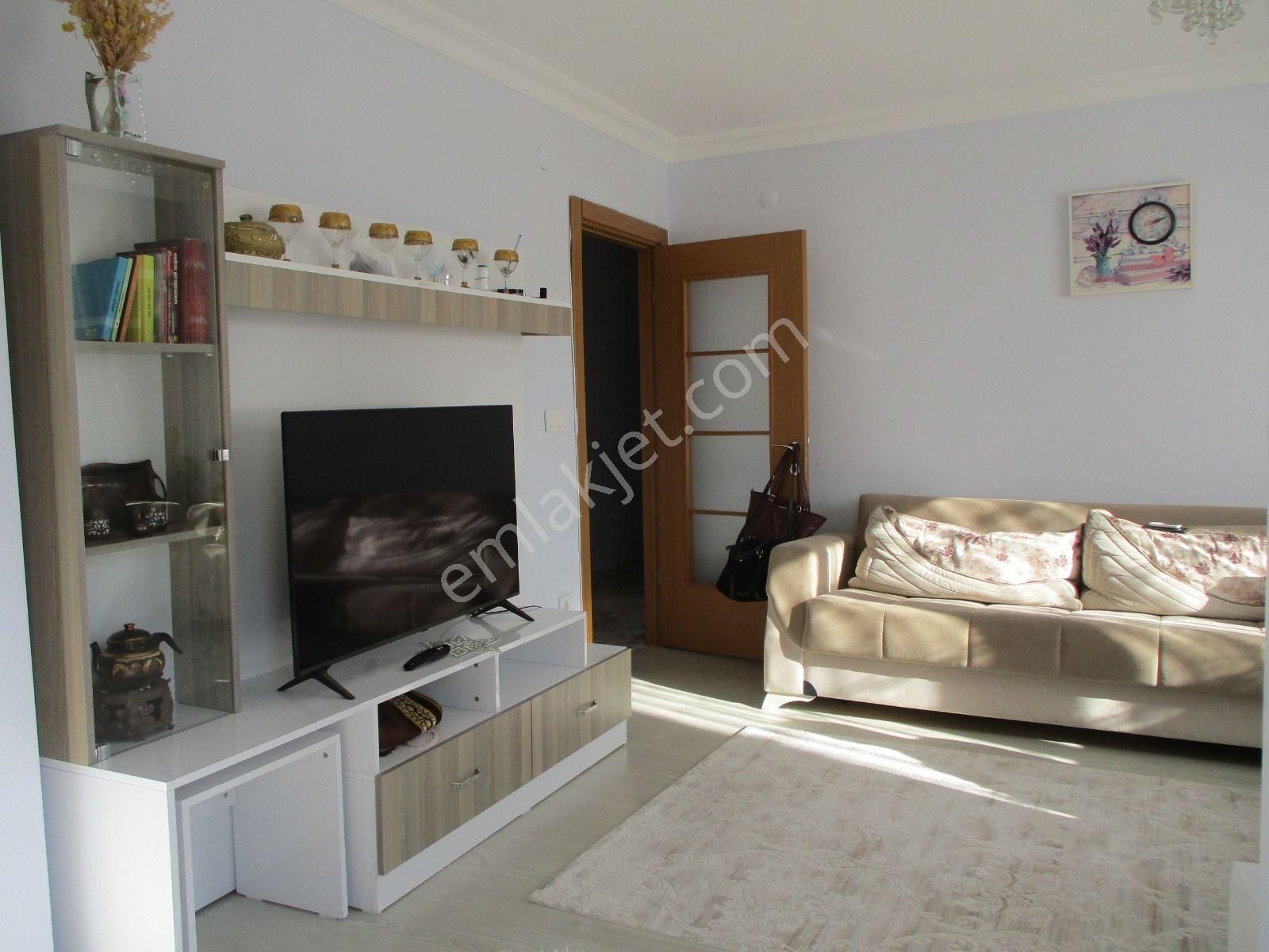 Sancaktepe Safa Satılık Daire İstanbul Sancaktepe Safa Mah Satılık 3+1 Ara Kat Daire 125 M2