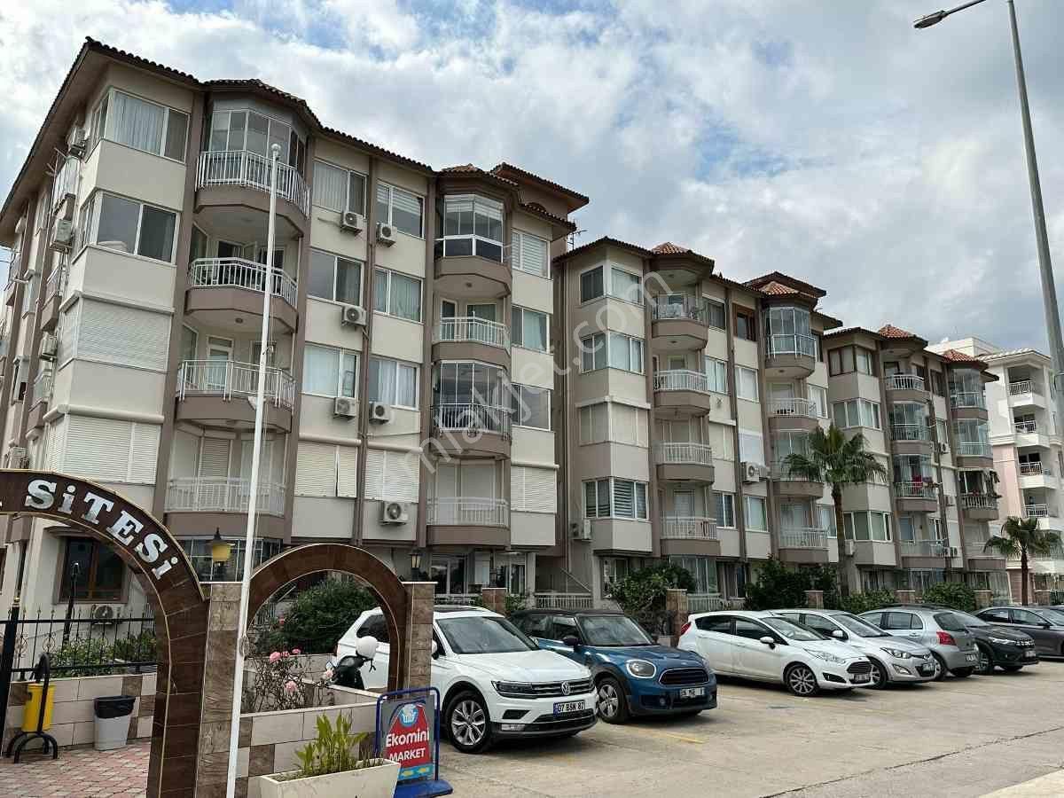 Konyaaltı Denize Sıfır 4+1 Gizem Sitesinde Satılık Daire - Görsel 18