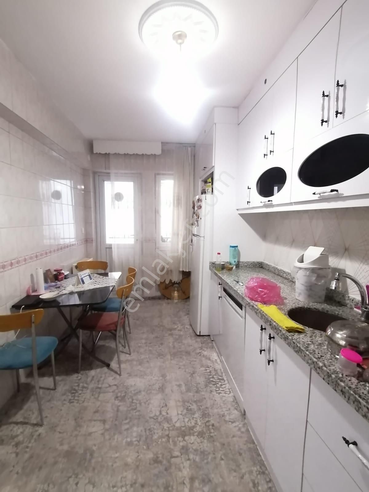 Deliktaş Oymataş Sitesinde Asansörlü Doğalgazlı Çift Balkonlu 3+1/145 M2 Daire 3.200.000 Tl !!! - Görsel 11