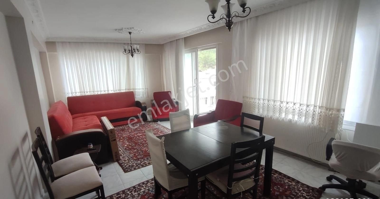 Balçova Fevzi Çakmak Kiralık Daire Sakarya Cd Üzeri Ekonomi Yakınında 3+1 Eşyalı Kiralık Daire