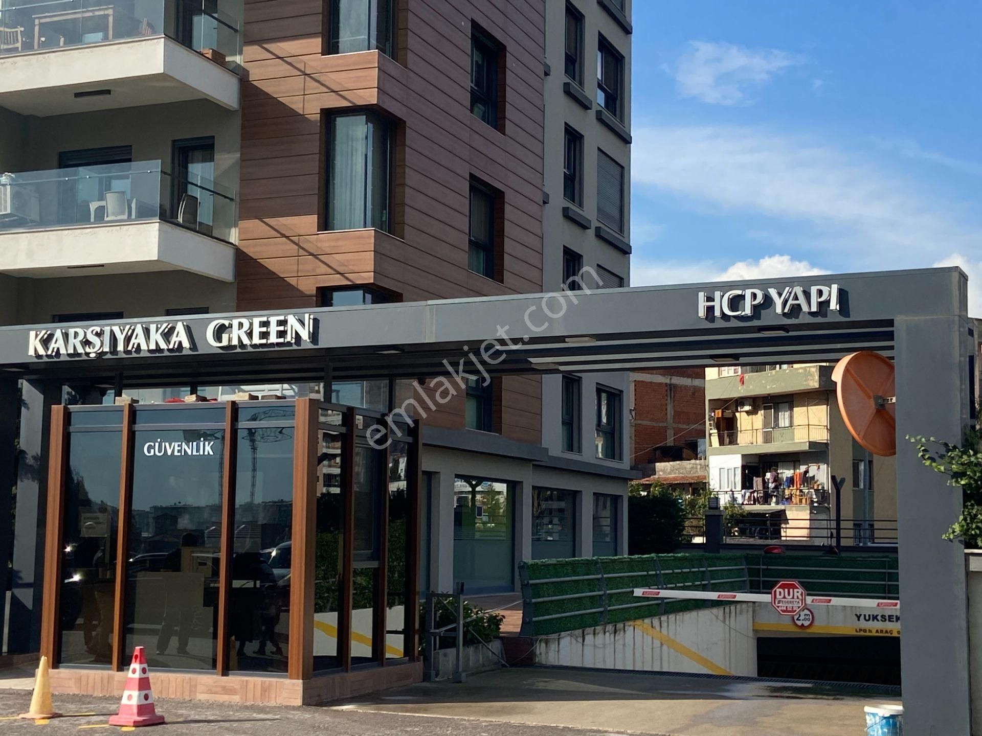 Karşıyaka Örnekköy Satılık Daire Karşıyaka Green Residence Havuz Manzaralı 3+1 Satılık Daire