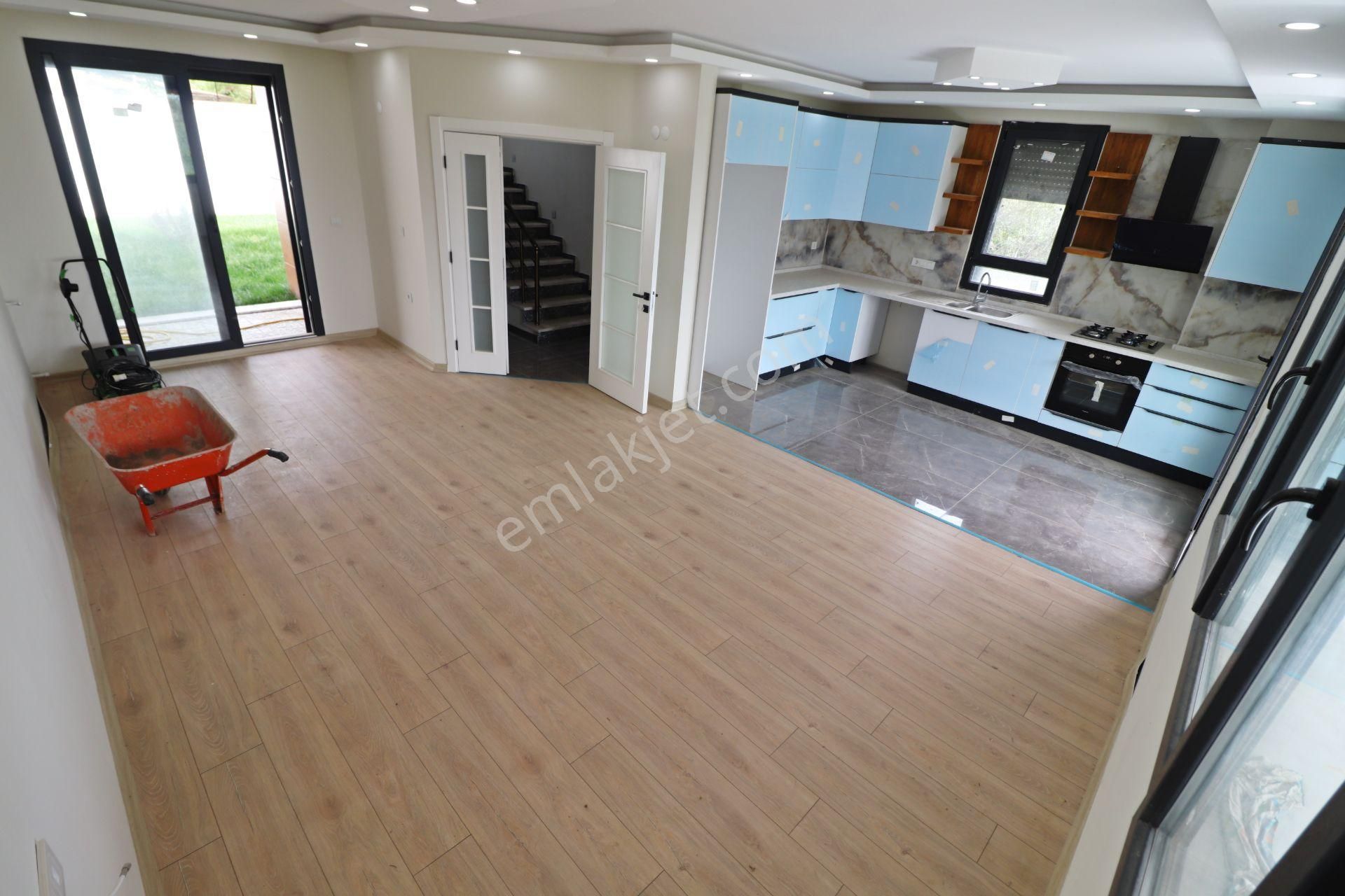 Irmaksudan Altınoluk Ta Panoramik Doğa Manzaralı 3+1 Villa - Görsel 3