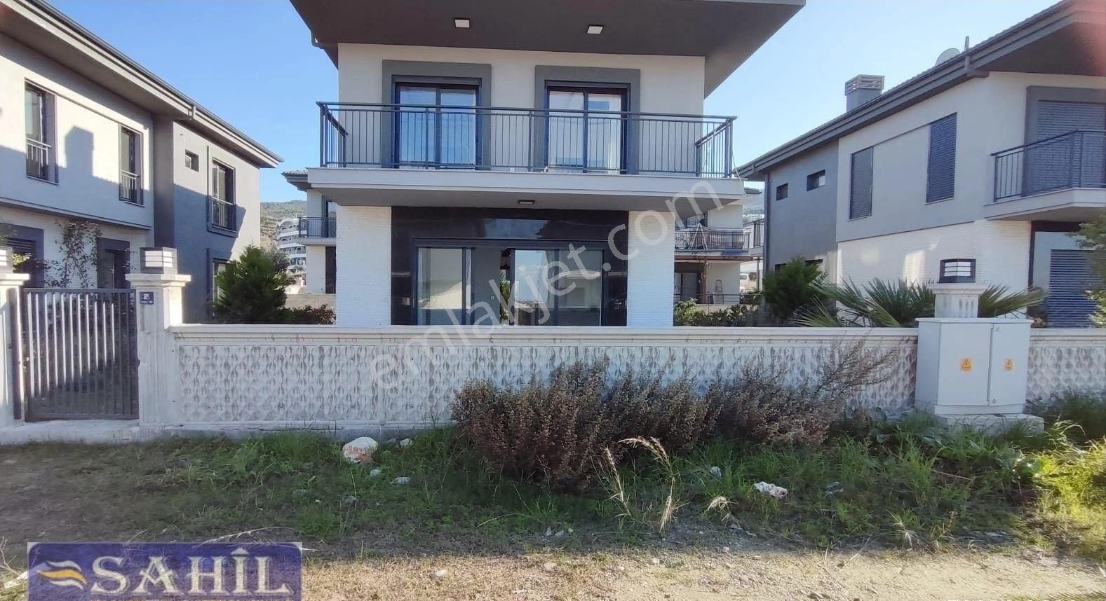 Kuşadası Davutlar Satılık Villa Kuşadası Güzelçamlı Satılık Sıfır 4+1 Özel Havuzlu Villa