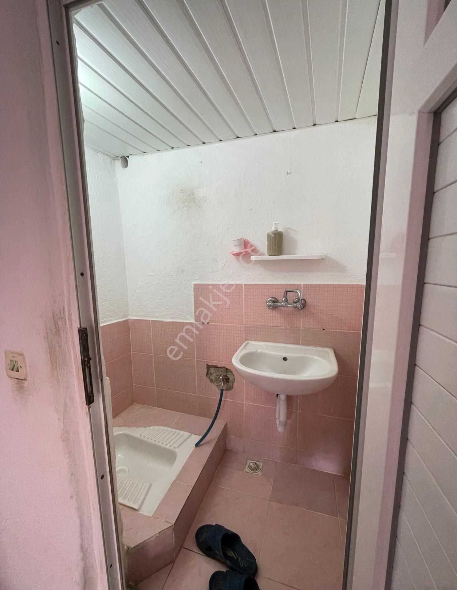 Anelmalı Camicedit Mah'de 118m2 Arsa İçerisinde 2 Katlı Satılık Müstakil Bina - Görsel 24