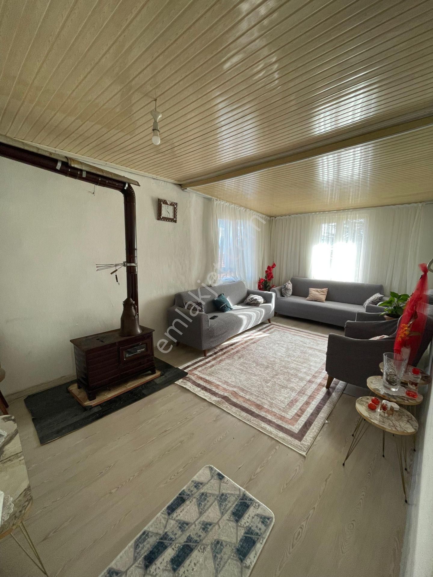 Anelmalı Camicedit Mah'de 118m2 Arsa İçerisinde 2 Katlı Satılık Müstakil Bina - Görsel 7