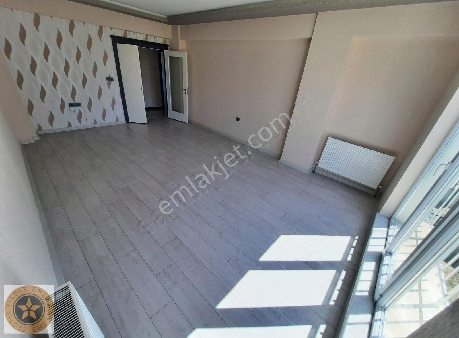 Sincan Menderes Kiralık Daire Yenikent Menderes Mahallesinde 4+1 Asansörlü Full Yapılı Daire