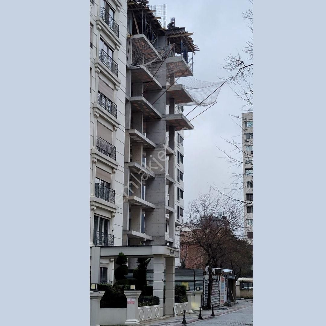 Kadıköy Caddebostan Satılık Daire Caddebostan Sahil Kısım Satılık Bağdat Caddesine 2. Bina 3+1 Net 83 M2 Daire