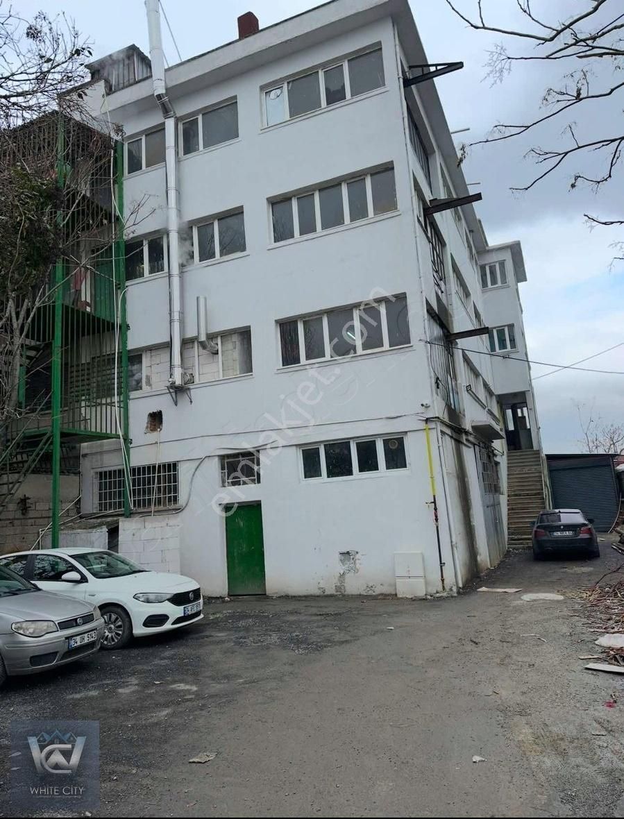 Zeytinburnu Maltepe Kiralık Dükkan & Mağaza Zeytinburnu Maltepe Sanayide, 250 M2 Tek Parça, Her İşe Uygun