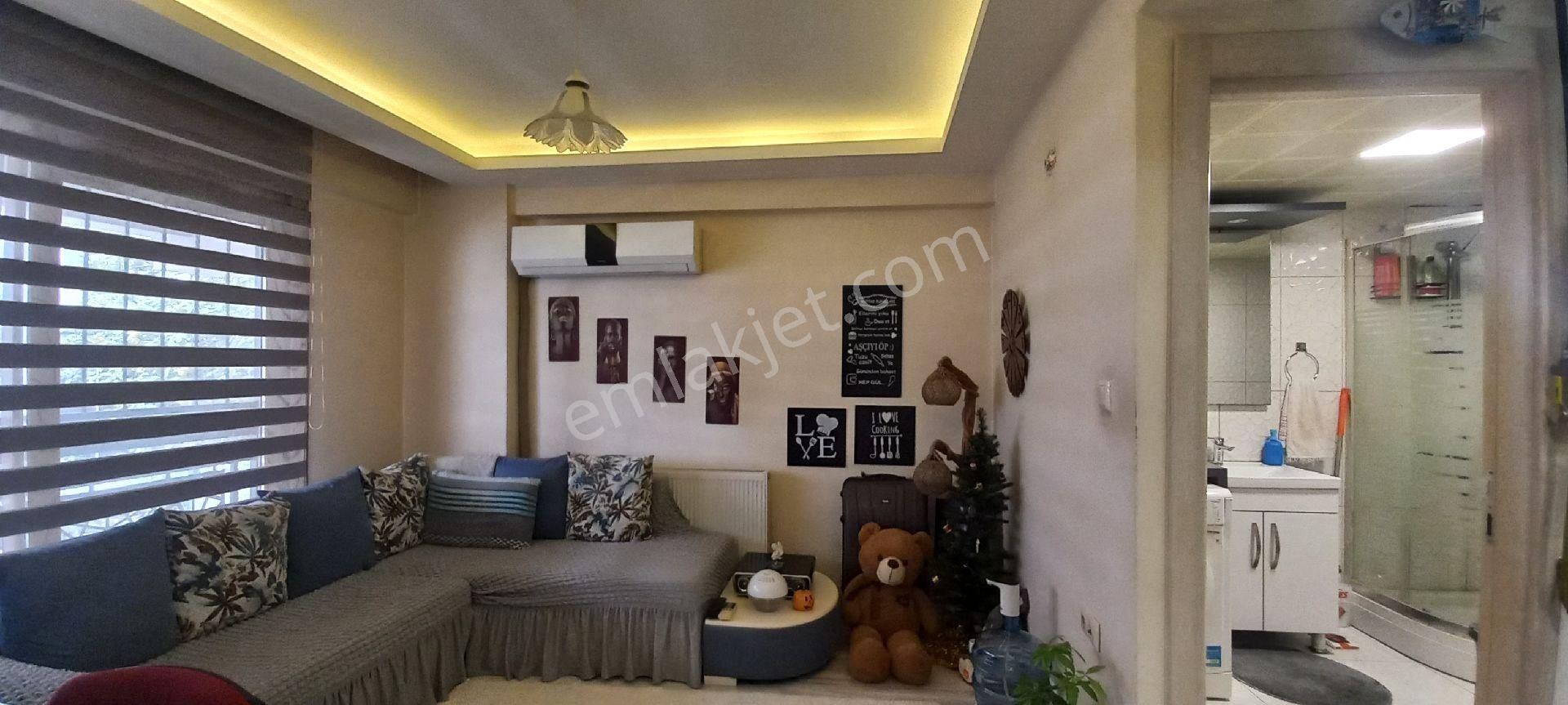 Çiğli Yeni Mahalle Satılık Daire İzmir Çiğli Yeni Mahallede Ful Eşyalı Doğalgazlı 1+1 Daire