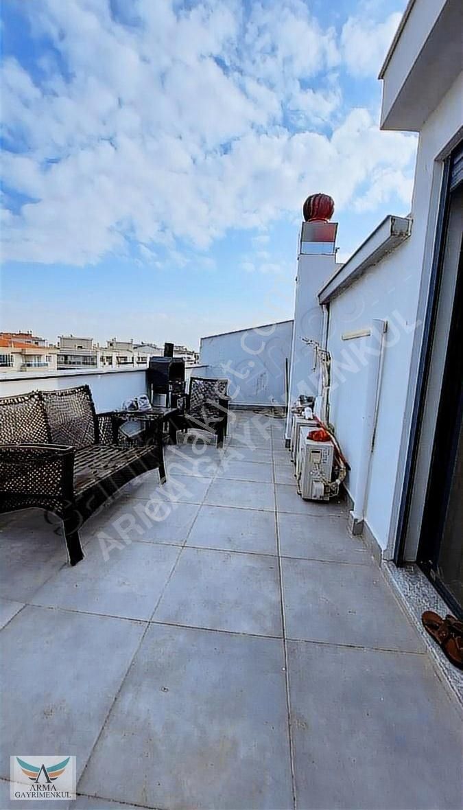 Karşıyaka Yalı Satılık Daire Yalı Mah. 3+1 Dubleks,kapalı Mutfaklı , Doğalgazlı Yeni Daire