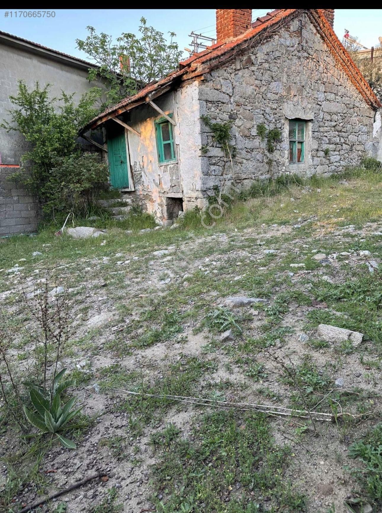 Kozak Karaveliler Mahallesinde Satılık Ev - Görsel 3