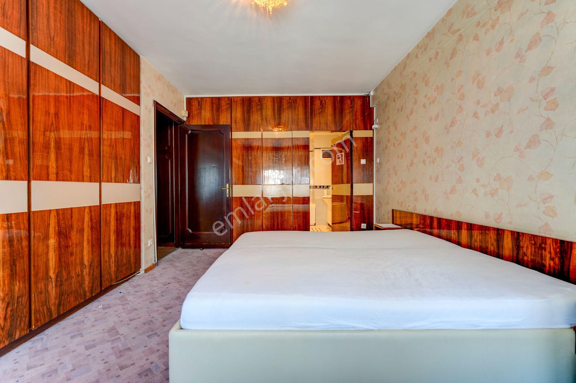 Bebek Merkezde Çok Prestijli Konumda Geniş Kullanımlı Yalı Daire - Görsel 13