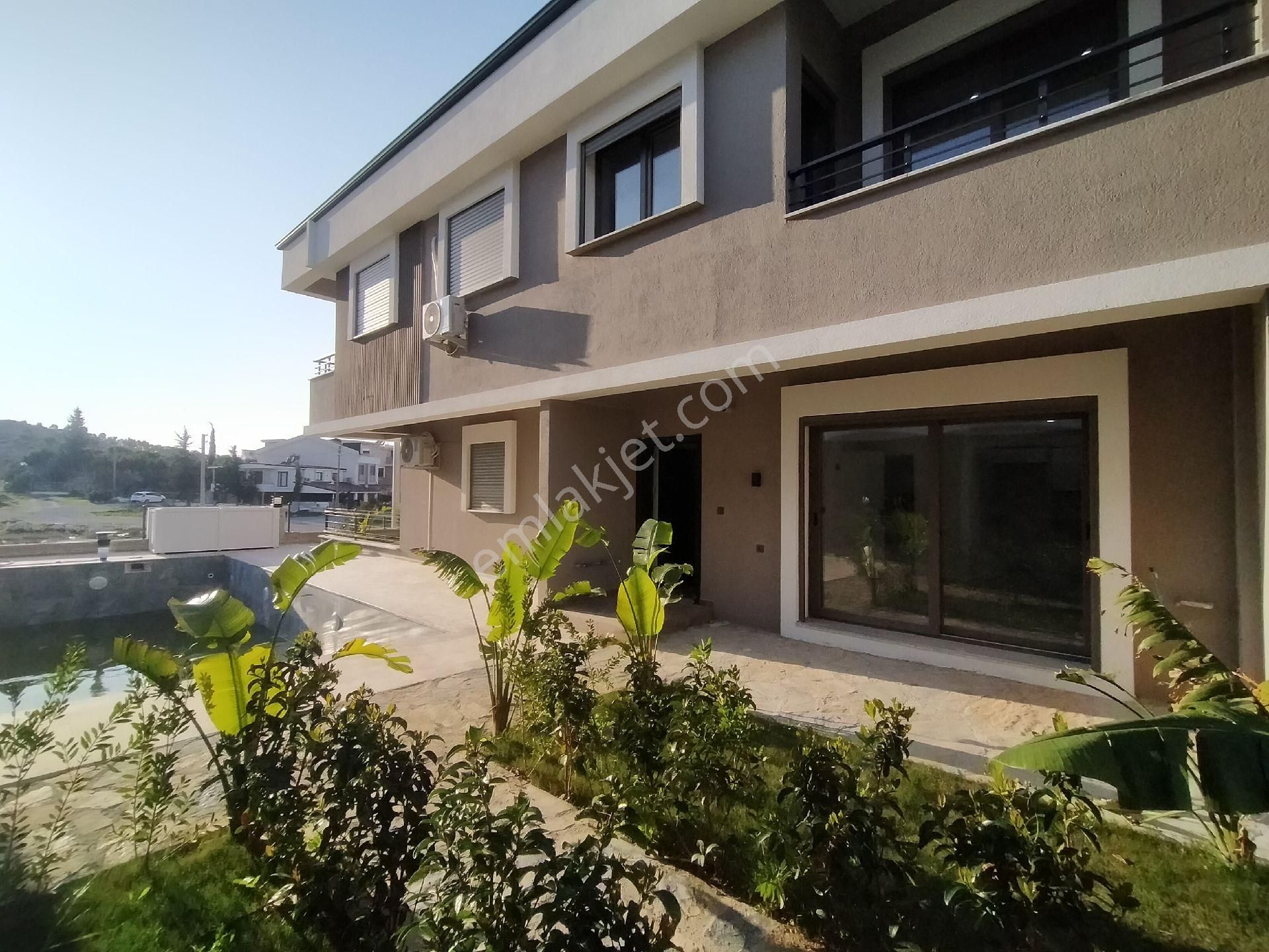 Didim Hisar Satılık Villa Didim'de Havuzlu Site İçi Satılık 3+1 Sıfır Villa